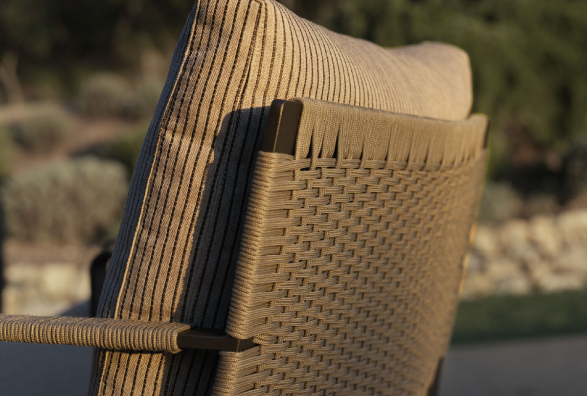 Phoenix-armchair by simplysofas.in